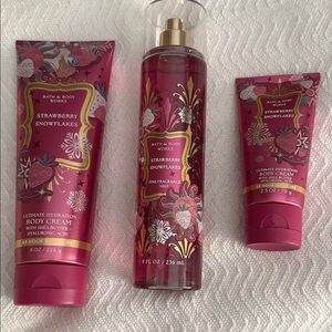Bath & Body Works Strawberry Snowflakes Hydration Trio
